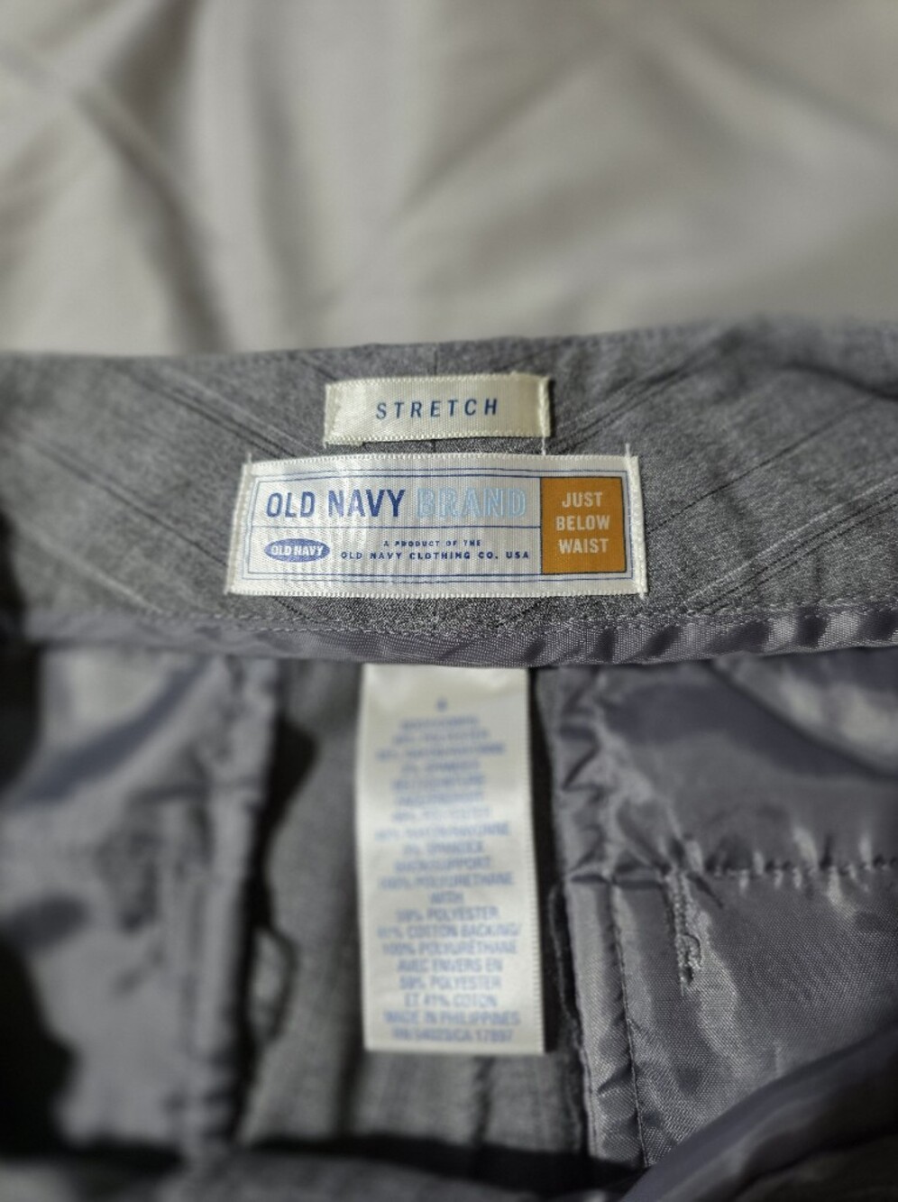 Old Navy Gray Pinstripe Boot Cut Pants Women's Size 4 - Picture 6 of 7